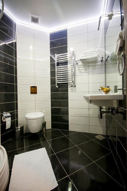 Hotel Aqua Târgu Jiu Habitación foto